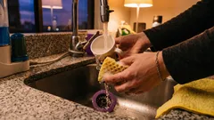 絶対に排水口に流してはいけないもの：多くの人が知らない基本的な事実